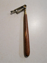 Load image into Gallery viewer, Wooden Roto Hackle Plier